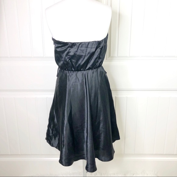 Anthropologie Porridge Black Satin Strapless Fit & Flare Ruffle Dress Size Small - Picture 4 of 5